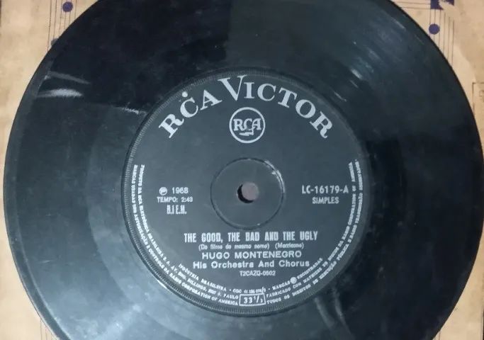Disco de 1968 do Hugo Montenegro - His Orchestra And Chorus - Foto 3