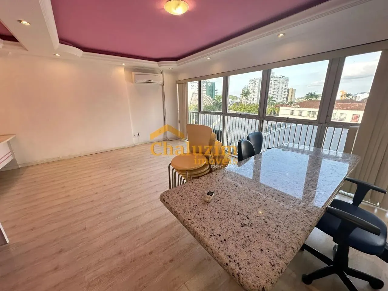 Sala para alugar no bairro Centro - Joinville/SC