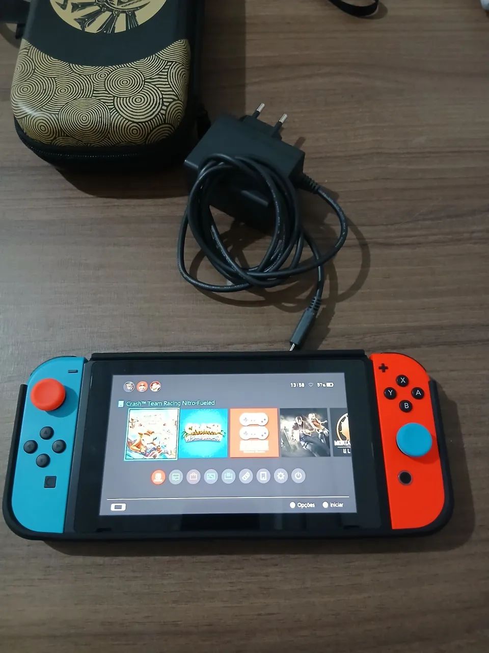 Troco ou vendo Nintendo switch Novíssimo PEGO IPhone Samsung