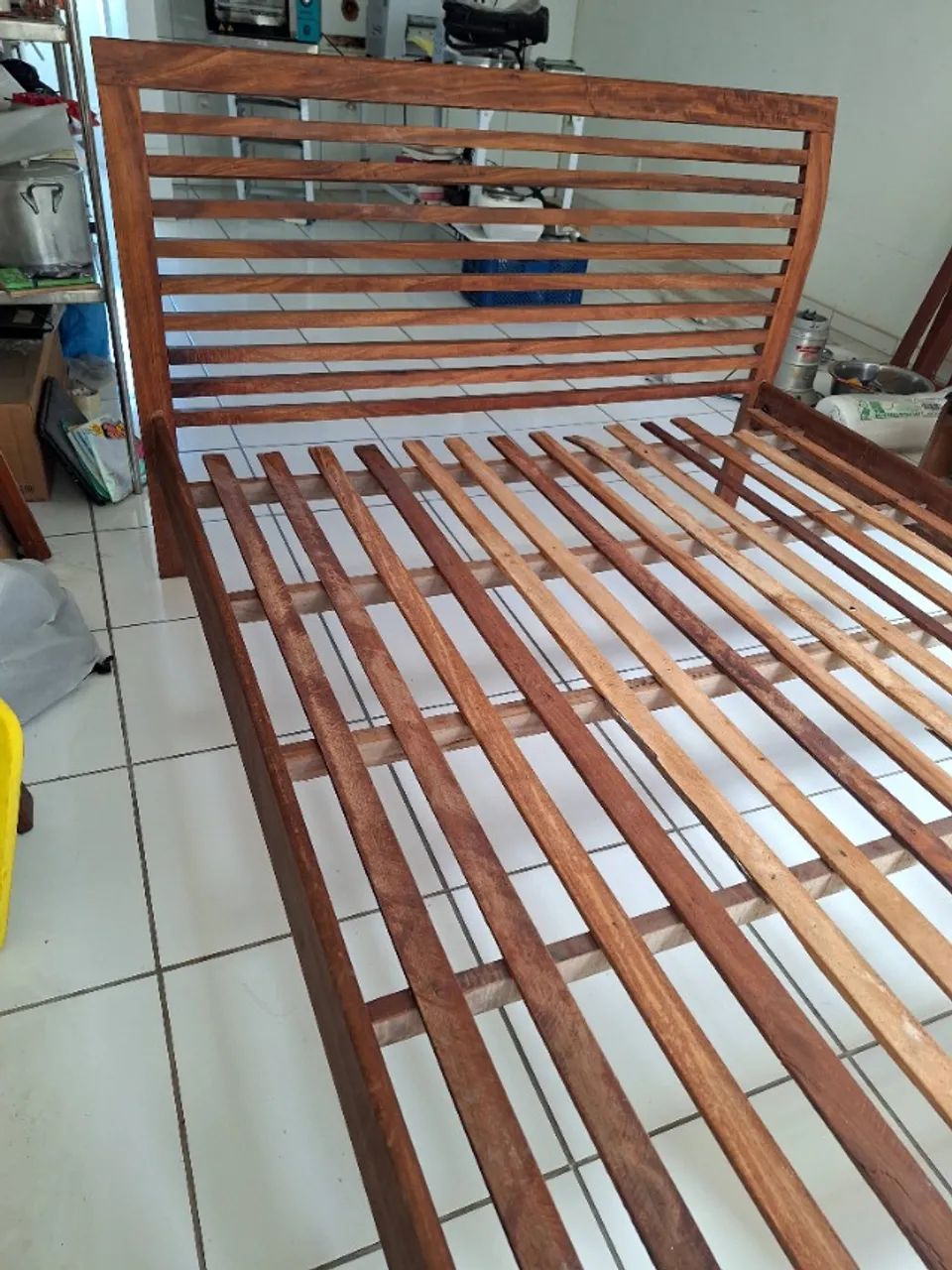 Cama de Madeira