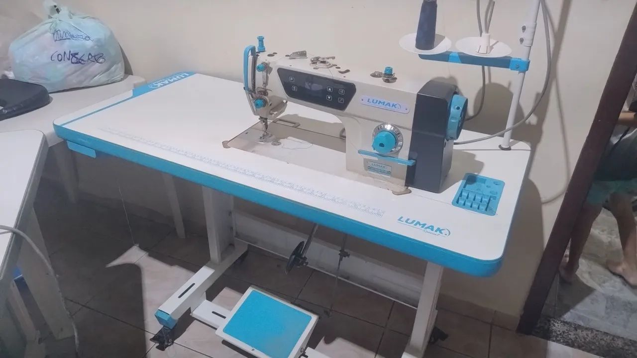 Máquina de Costura Overlock Yamata e reta as duas direct drayv as duas em perfeito estado  - Foto 2