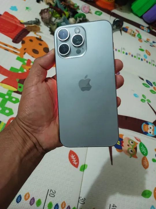 iPhone 15 pro Max 4.500