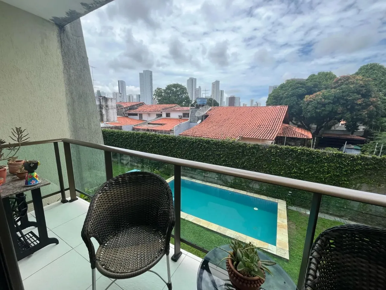 Linda casa no no Poço com 4 suítes