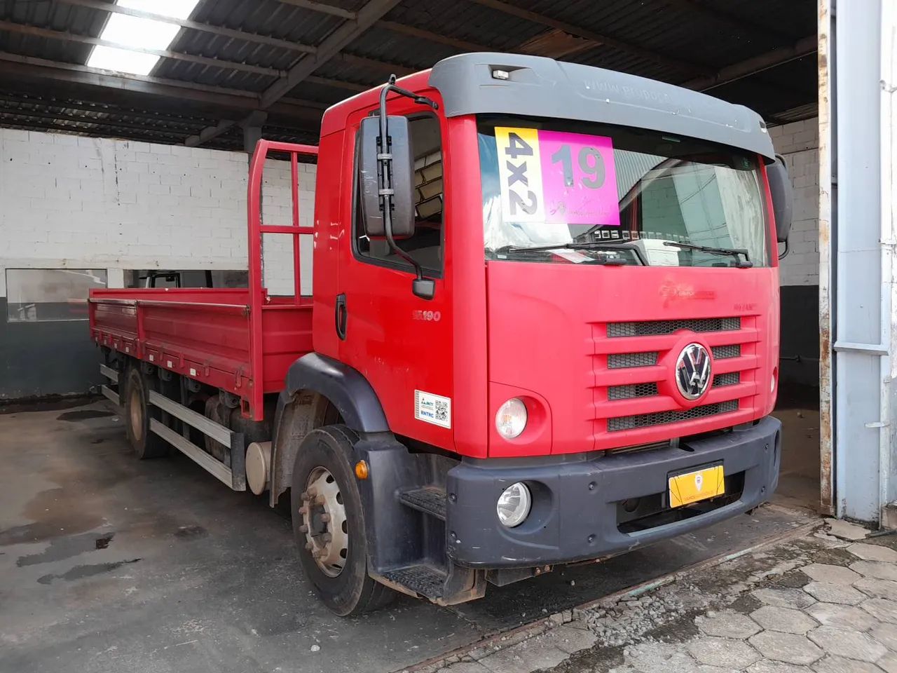 Volkswagen 15.190 E Constellation 2p (diesel)(E5) 2018/2019 Vamos Seminovos GOIANIA