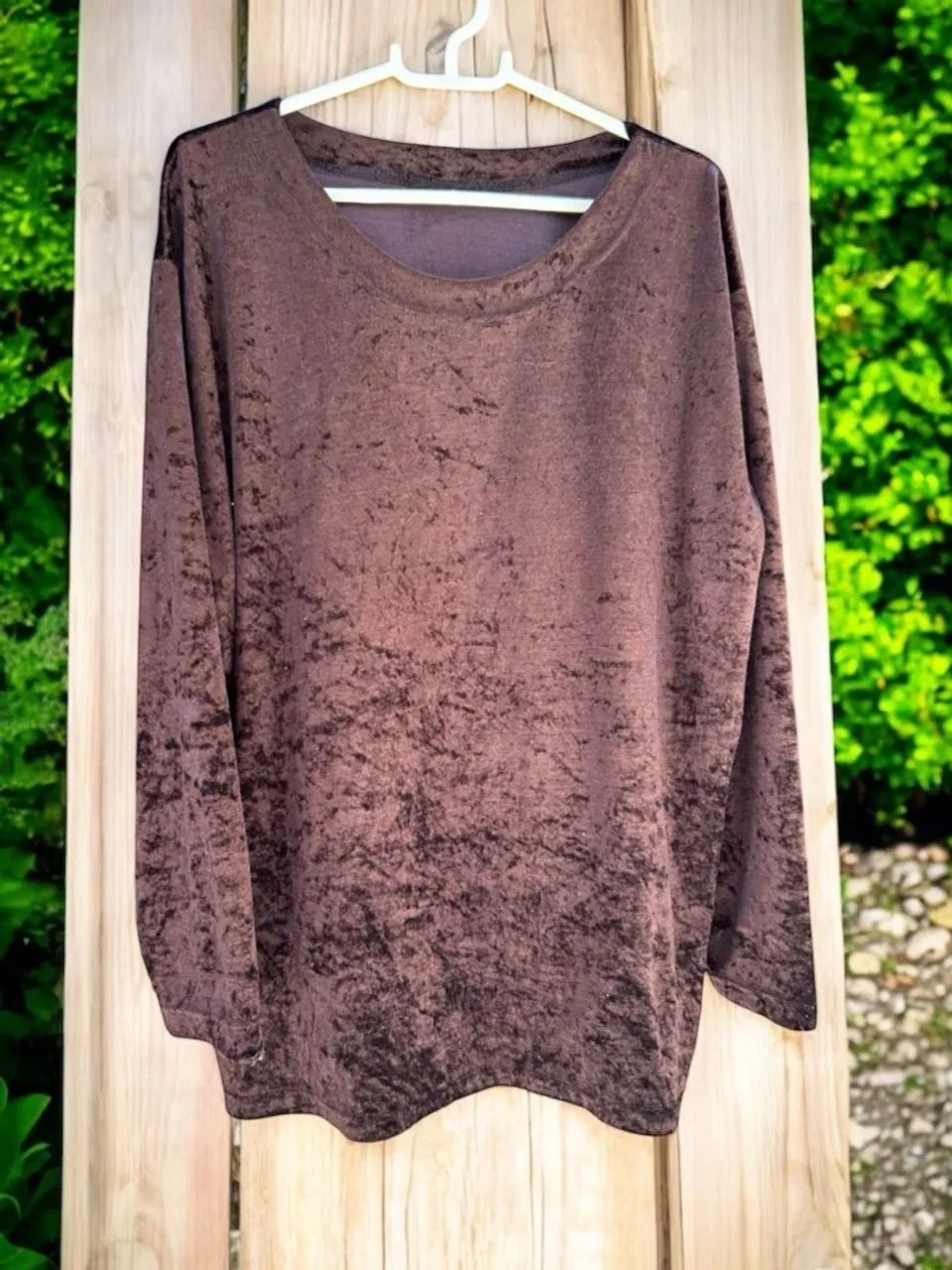 Blusa de Veludo Marrom - Manga Longa - Foto 3