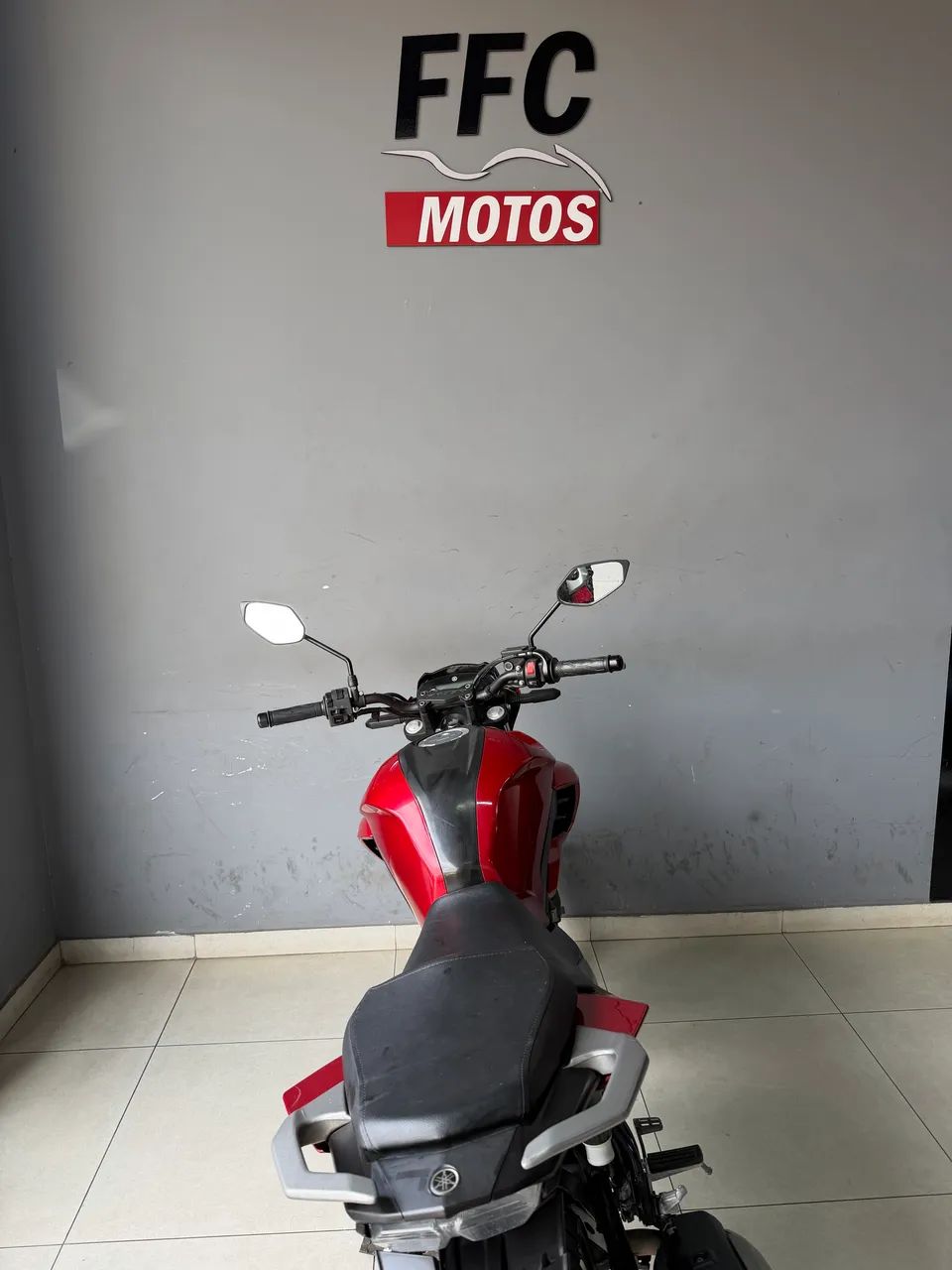 Fz25 ano 2023 ABS Faço Financiamento aceito moto na troca  - Foto 8