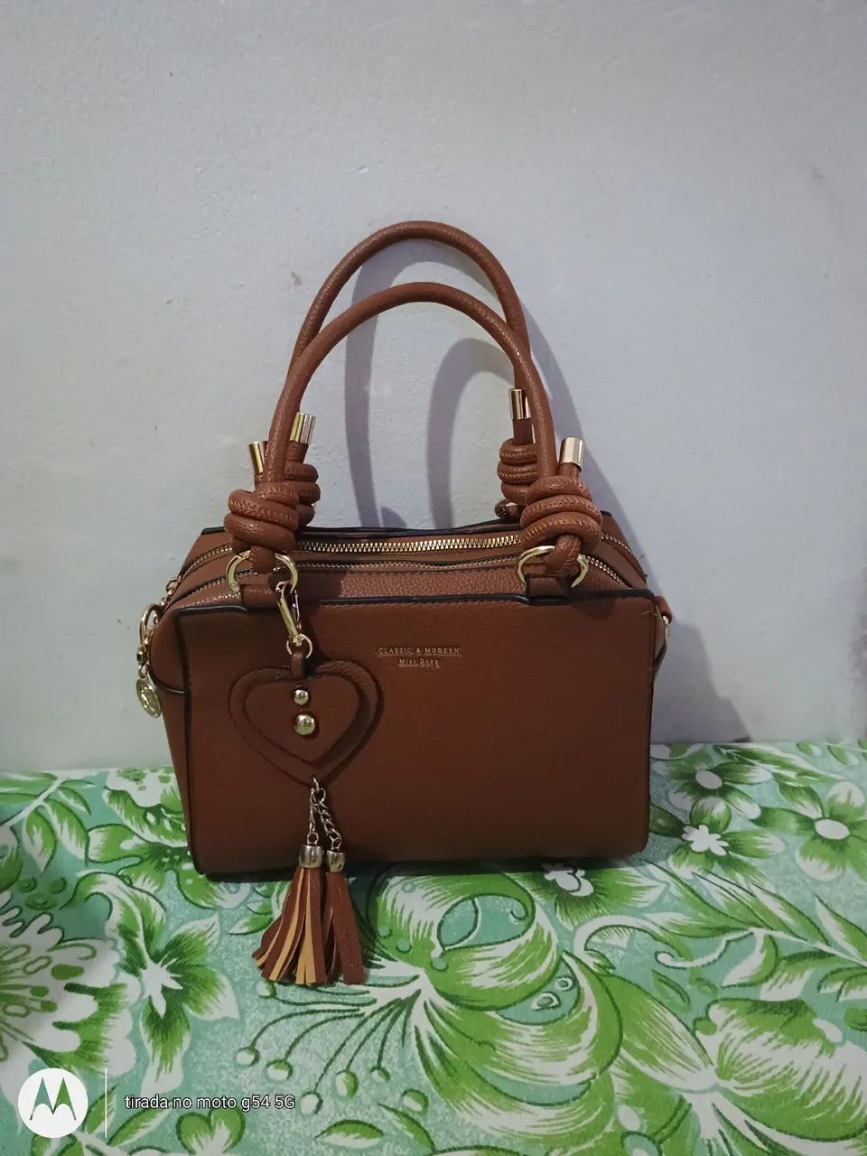 Vendo uma linda bolsa. - Foto 2