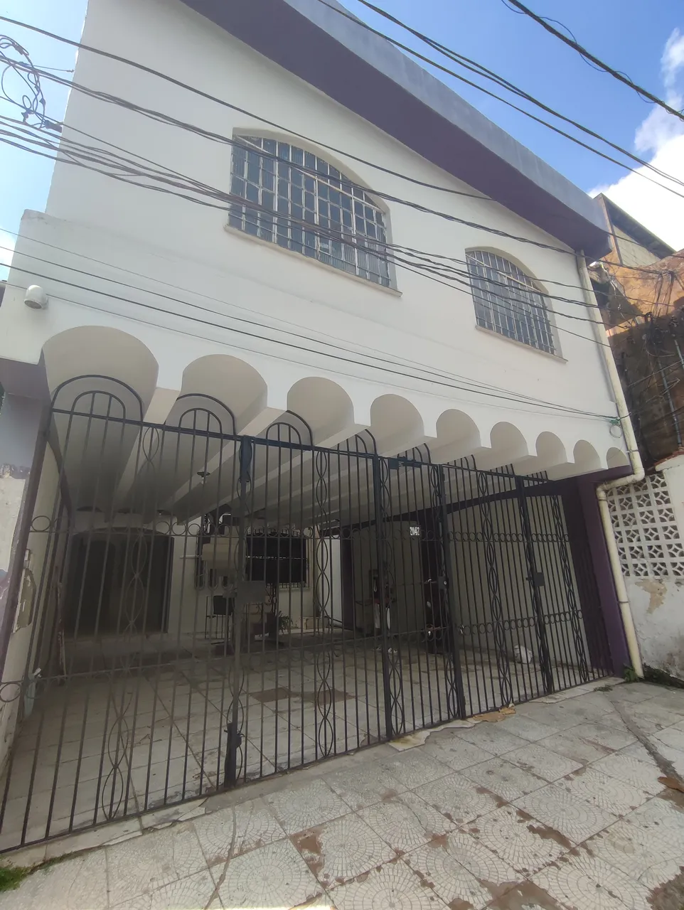 Go Up soluções imobiliárias aluga: Casa para fins comerciais ou residenciais no Telégrafo