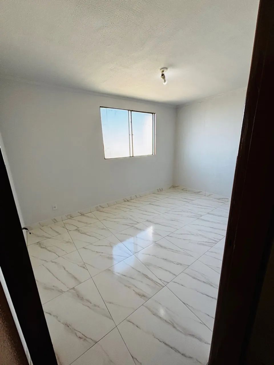 VENDO APARTAMENTO RECÉM REFORMADO.