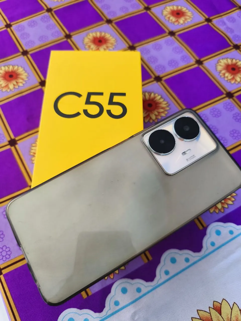 Celular Realme C55 - com duas capinhas de brinde - Praticamente Novo!