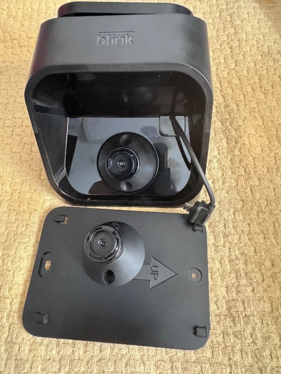 Câmera de segurança  HD sem fio OUTDOOR e solar Panel " blink " - Foto 5