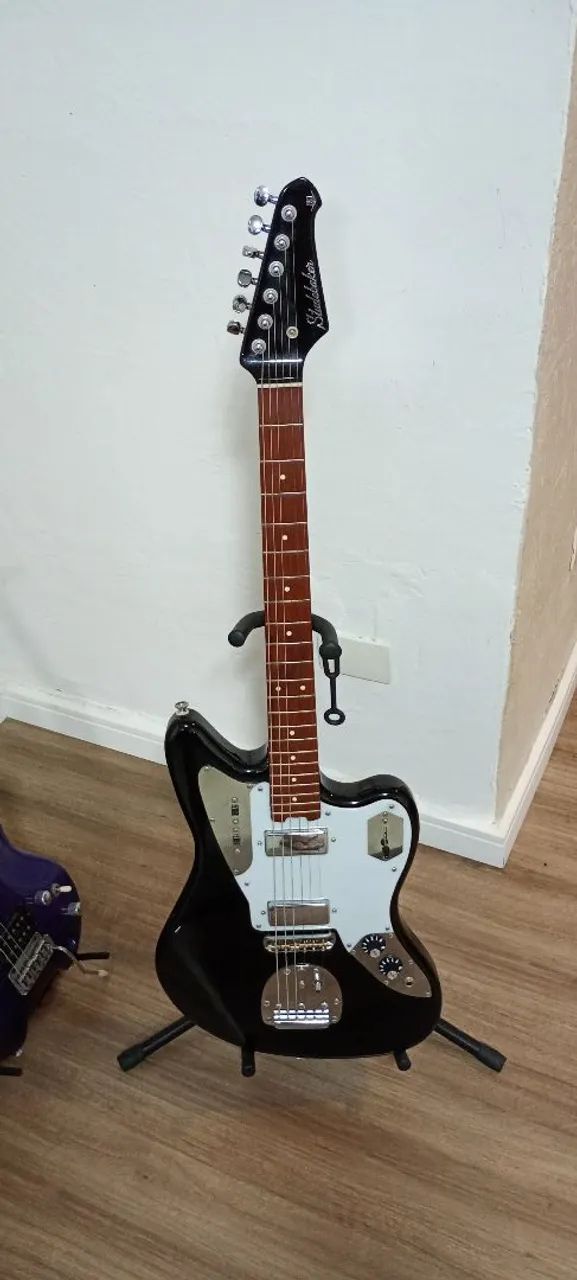 Guitarra Studebaker Black Mirror  Sceptre Pro
