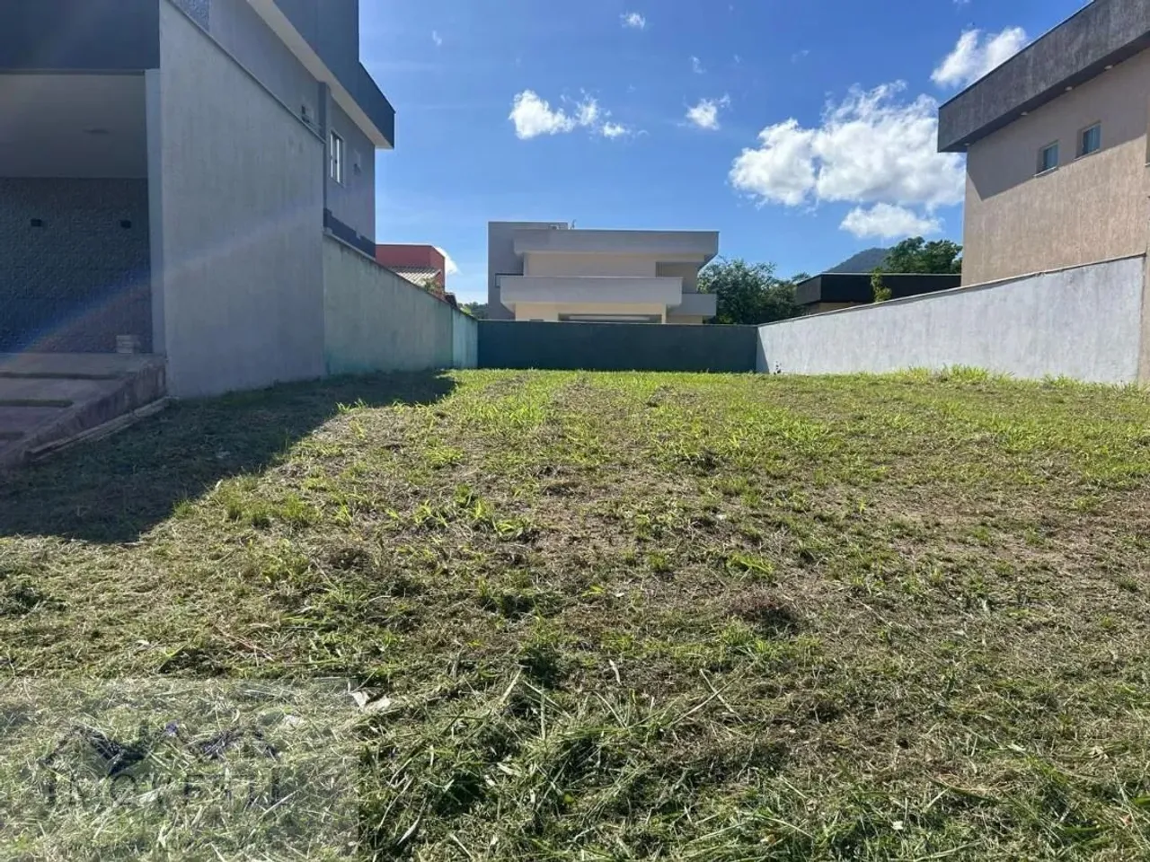 Vendo terreno Condomínio Residencial Alphaville I Bairro Inoã - Maricá/RJ