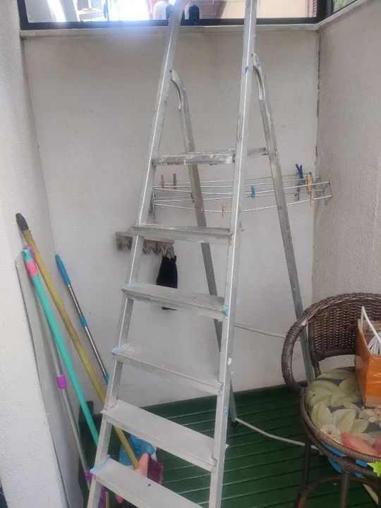 Escada de Alumínio  - Foto 2