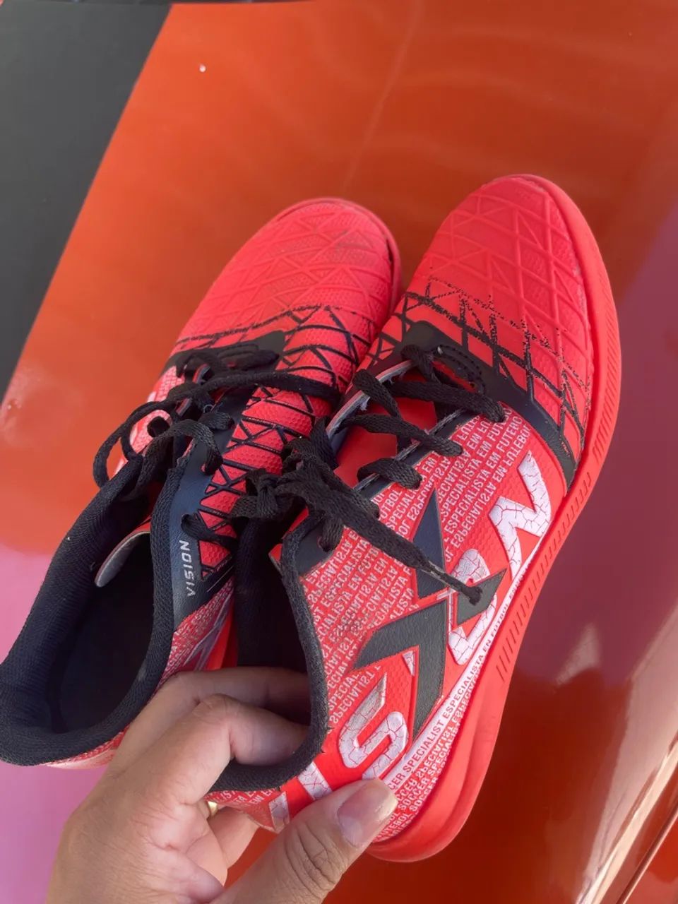 VENDO SAPATÊNIS INFANTIL TAMANHO 34 e CHUTEIRA TAM 33 - Foto 4