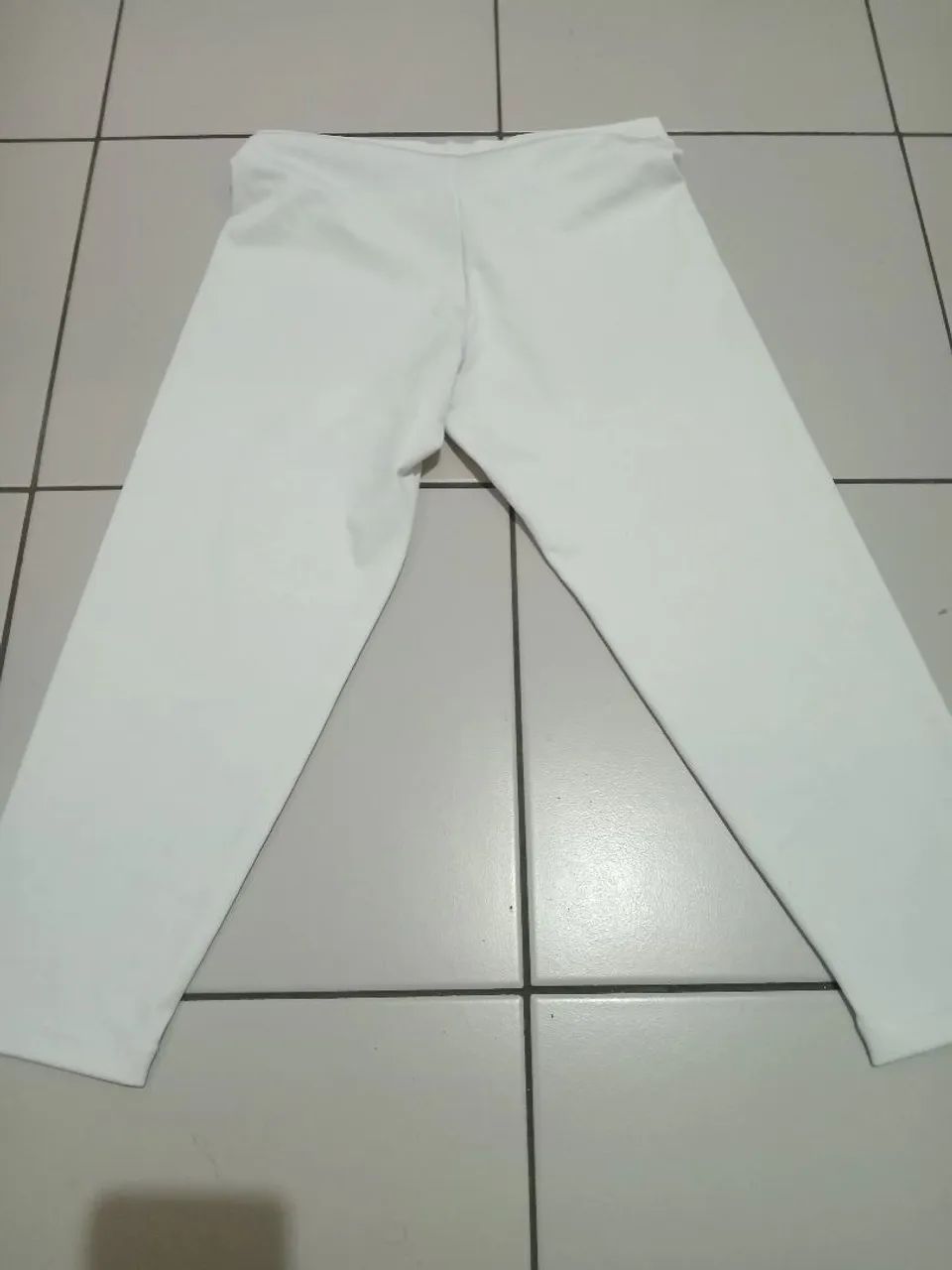 Calça Legging Branca e Calça de Academia Preta - Foto 5