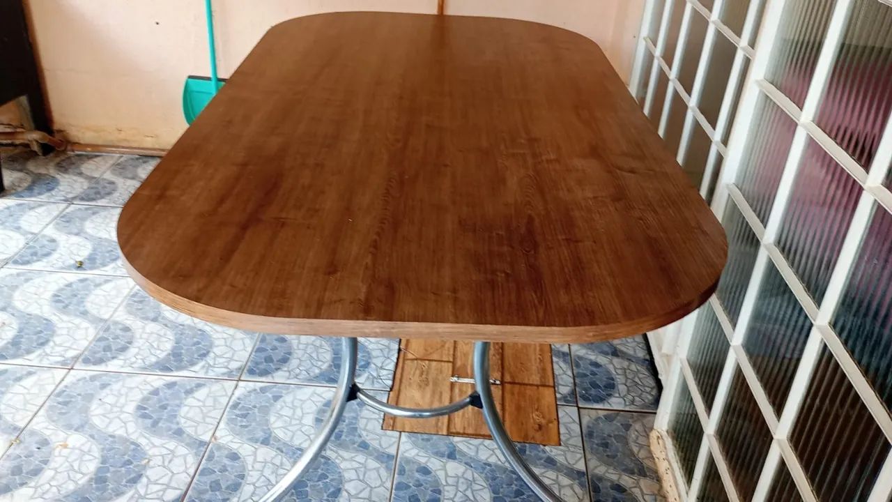 Mesa de mdf - 6 lugares  - Foto 2