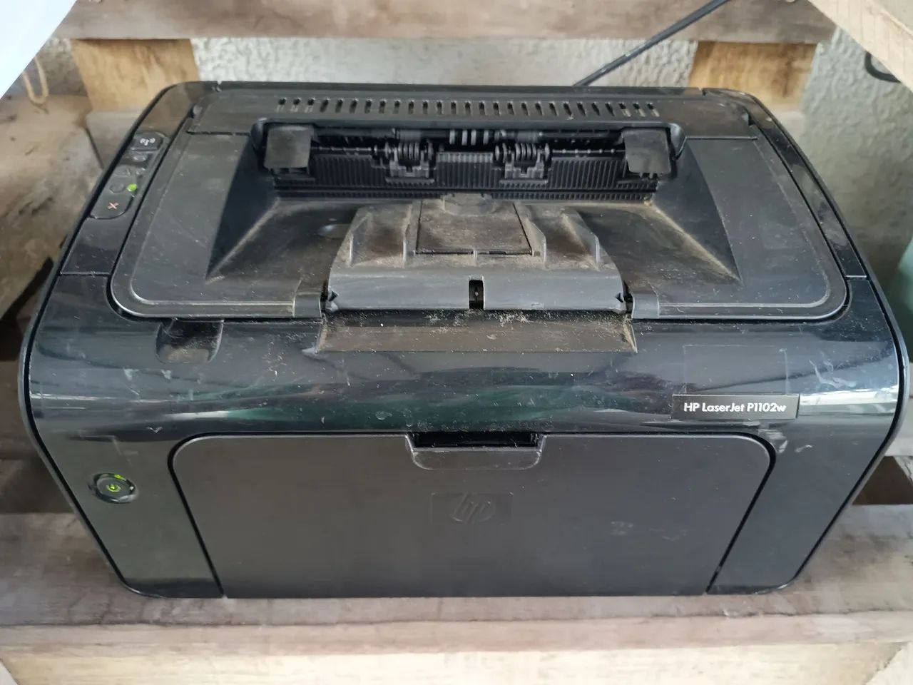 Vendo Impressora HP Laser Jet P1102W, funcionando, folha teste nas fotos. Vendo no estado.