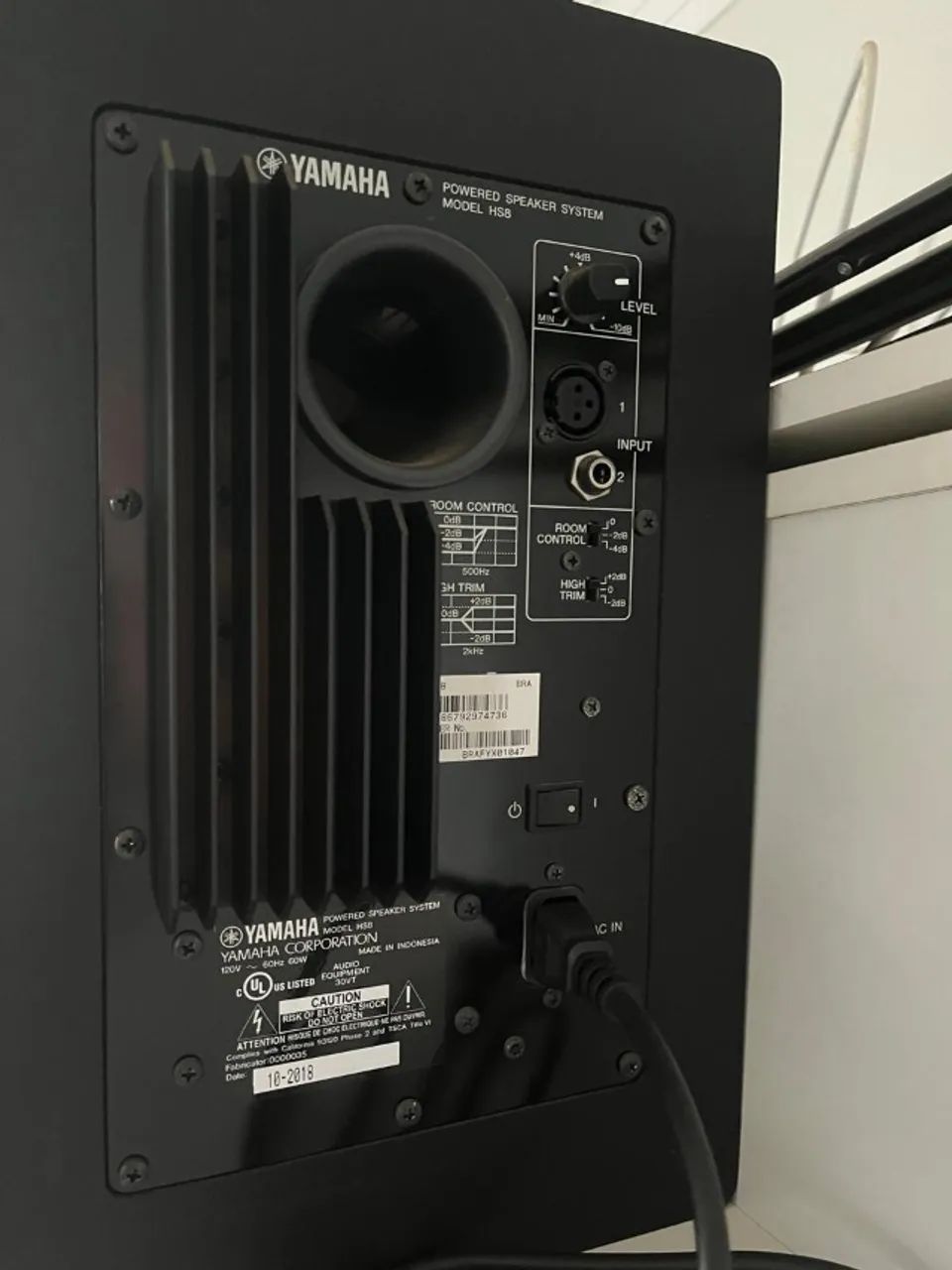 Par de Monitores de Estúdio Yamaha HS8 Ativos 8 Polegadas - Foto 2