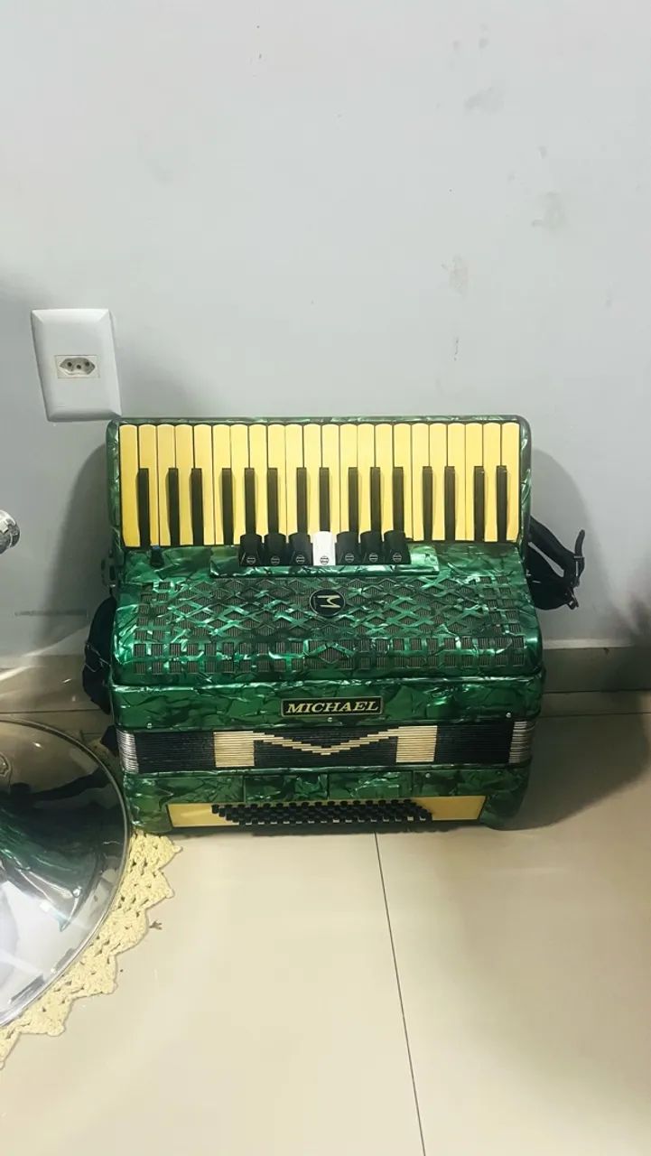 Acordeon Michael 80 baixos  - Foto 2