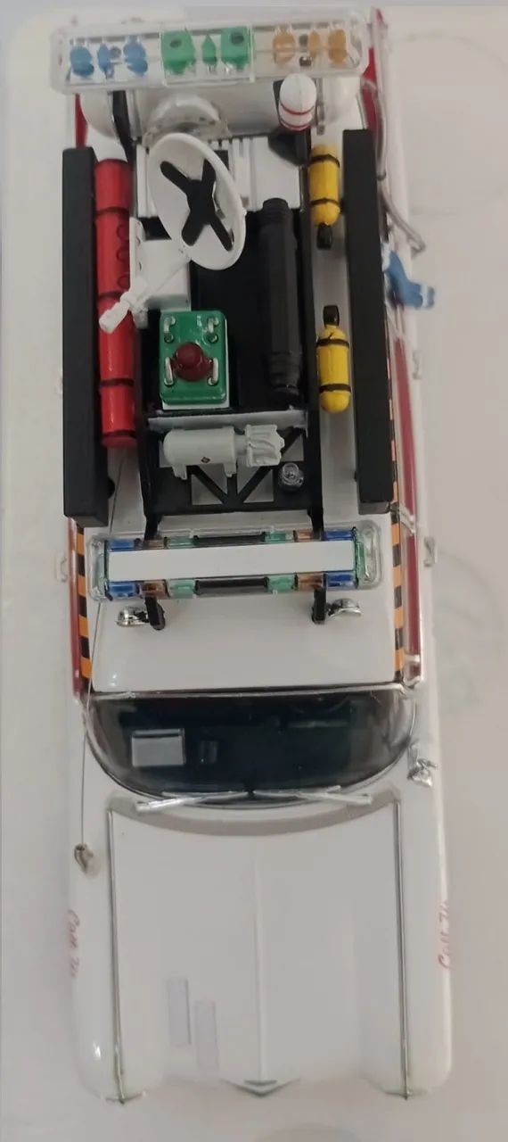 Ecto 1A - HotWheels - Elite - Escala 1:43 - Foto 4