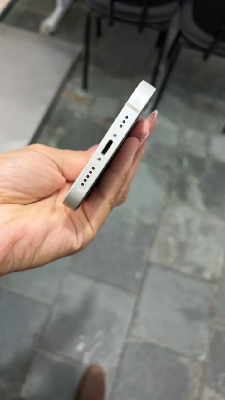 iPhone 14 - 128 gb branco  - Foto 2