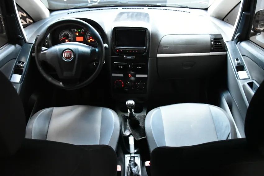 Fiat Idea Attractive 1.4 Fire Flex 8V 5P 2013 - Foto 3