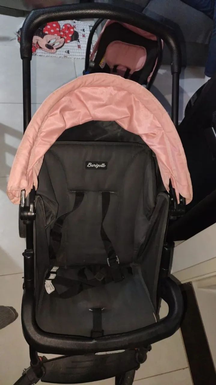 Carrinho de bebê e bebê conforto - Foto 2