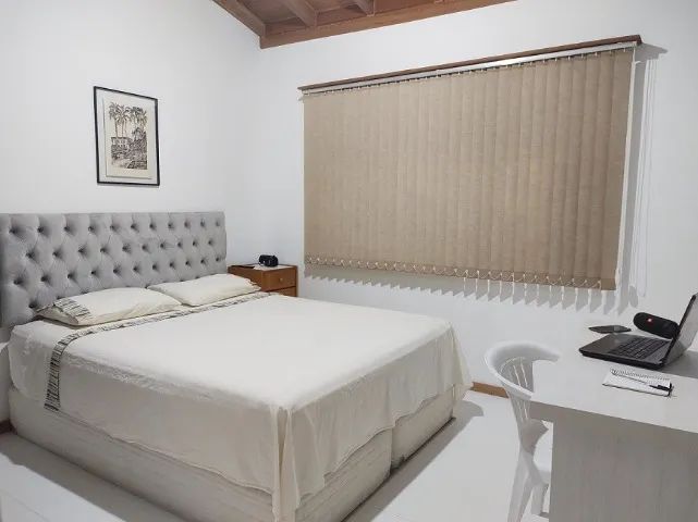 Quarto Individual mobiliado no Centro de Florianópolis