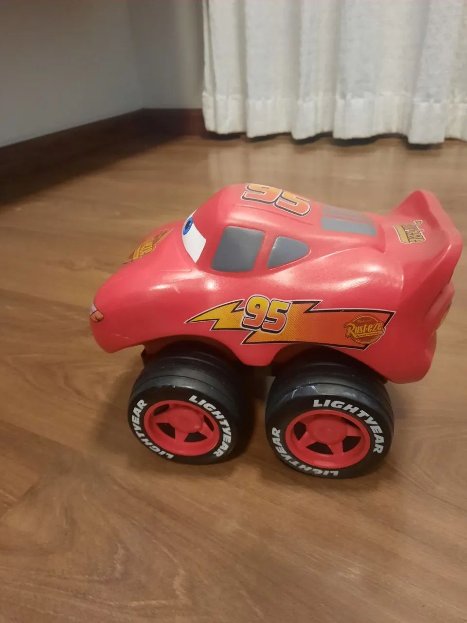 Carrinho de Borracha Mcqueen - Foto 2
