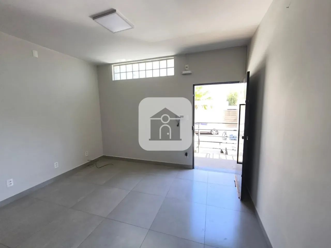 Casa comercial para locação no bairro Brasil - Foto 4