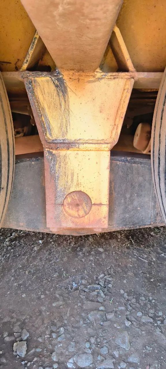 Carreta prancha randon 2 eixos  reta  - Foto 4
