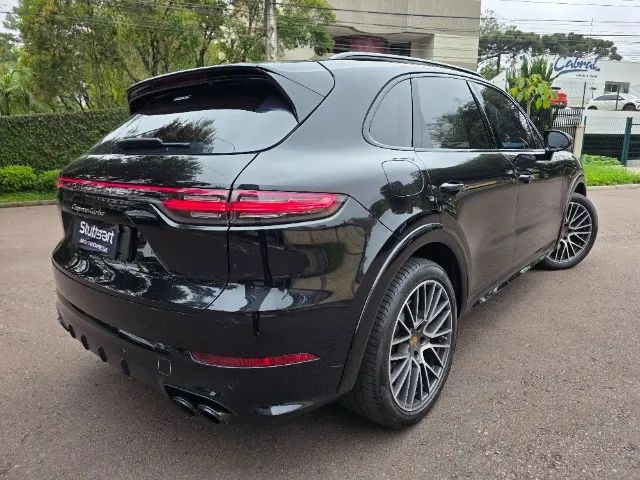 Porsche Cayenne Turbo 4.0 V8 550cv 2019