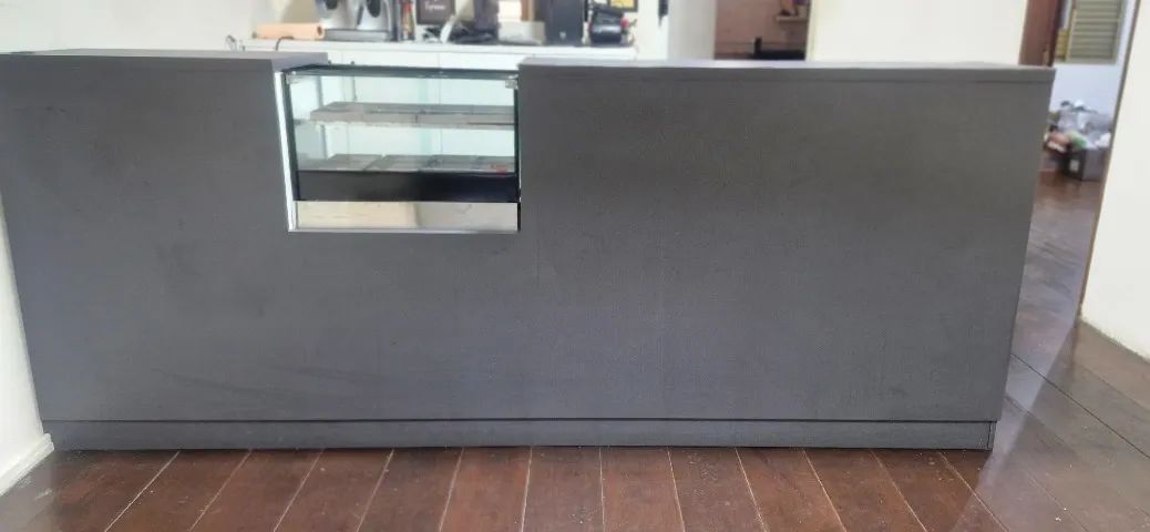 Vendo balcão expositor/ caixa completo - Foto 2