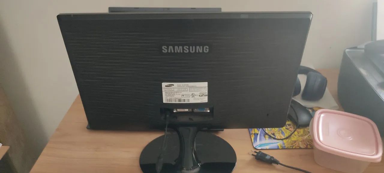 Monitor S19A300B LED com defeito - Foto 2