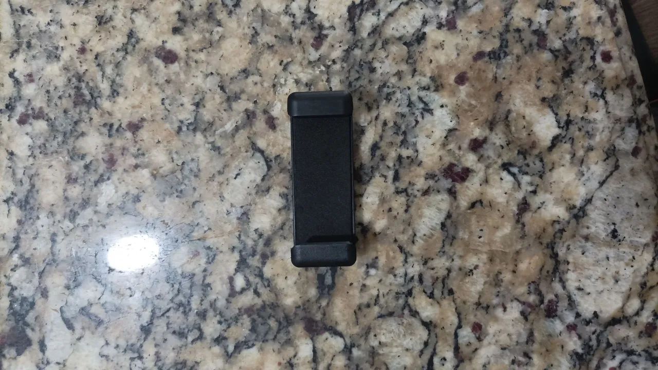 TRIPÉ PARA CÂMERA E CELULAR  - Foto 3