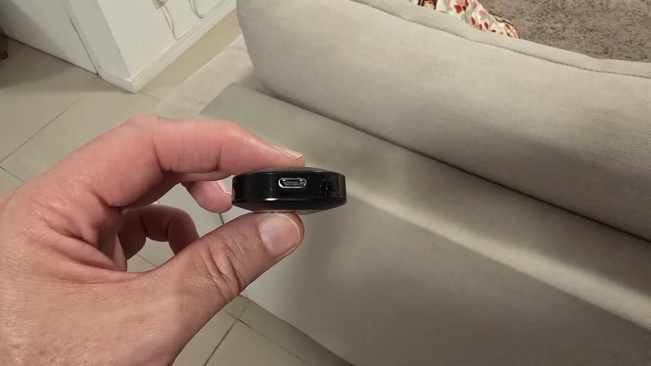 Chromecast Google - transforme sua TV comum ou monitor em uma Smart TV! - Foto 4