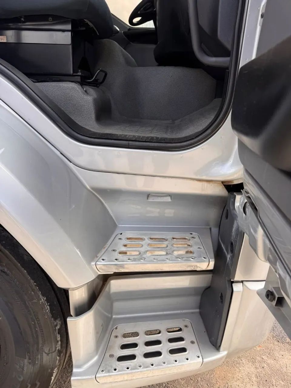 REFRIGERADO VOLVO VM 330 -2021  - Foto 4