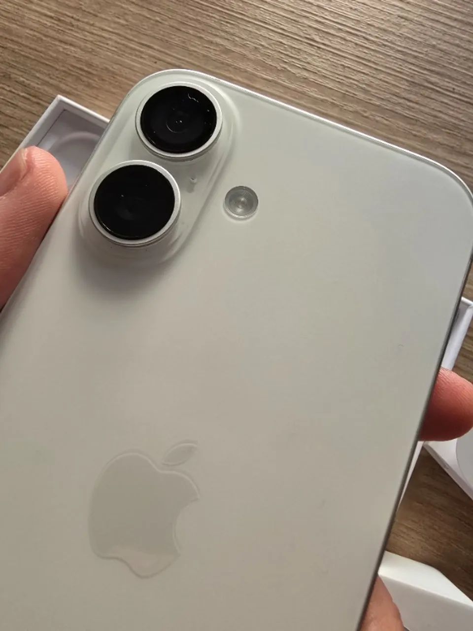 Iphone 16 branco 128 gb - Foto 4