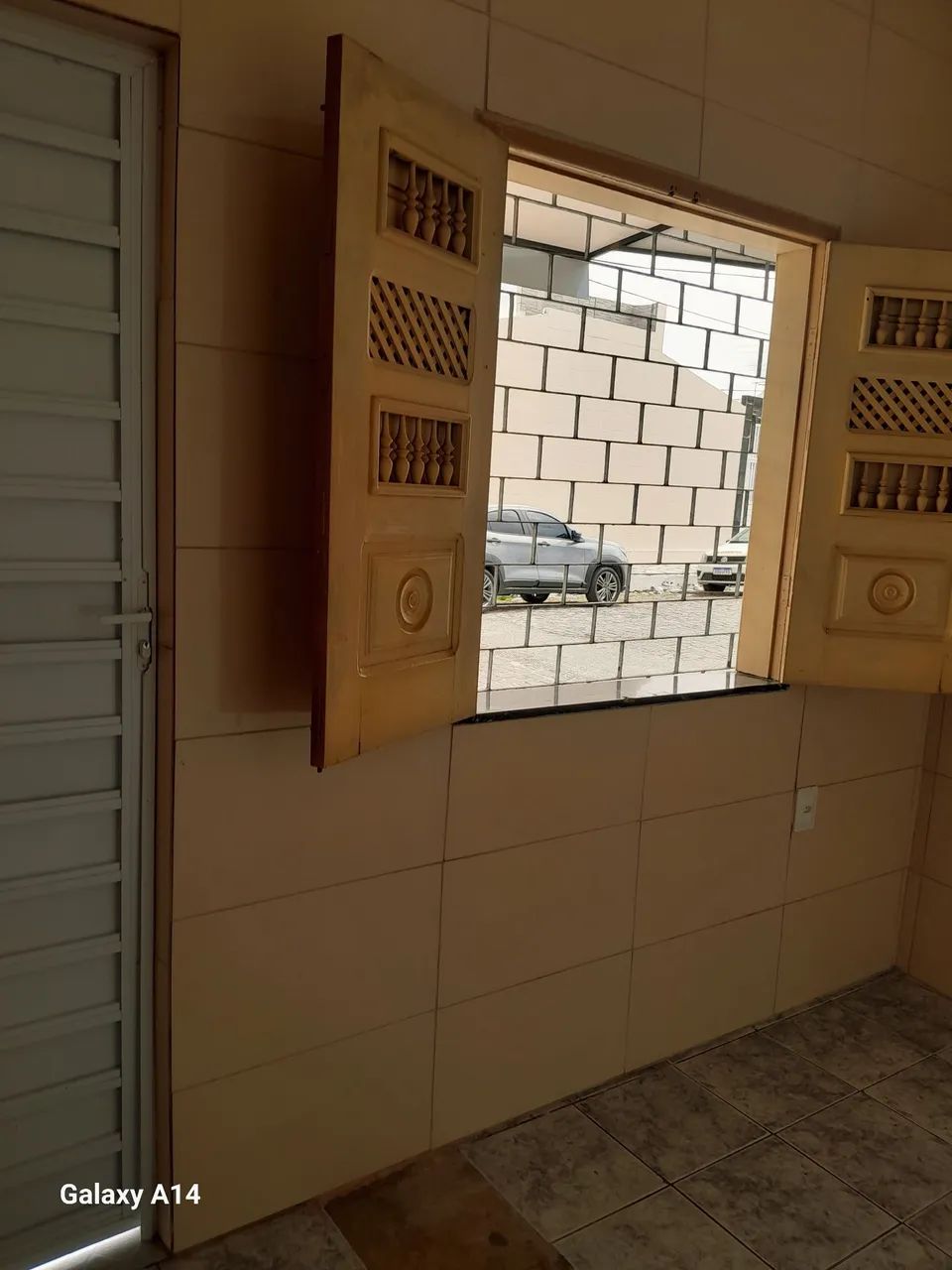 Quarto com banheiro, entrada saída independente da casaa - Foto 4