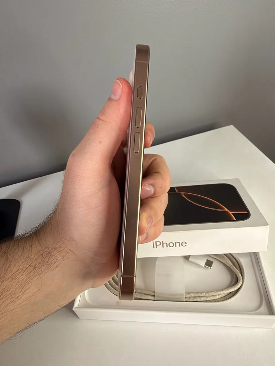 iPhone 16 Pro 256GB - 89% de bateria  - Foto 2