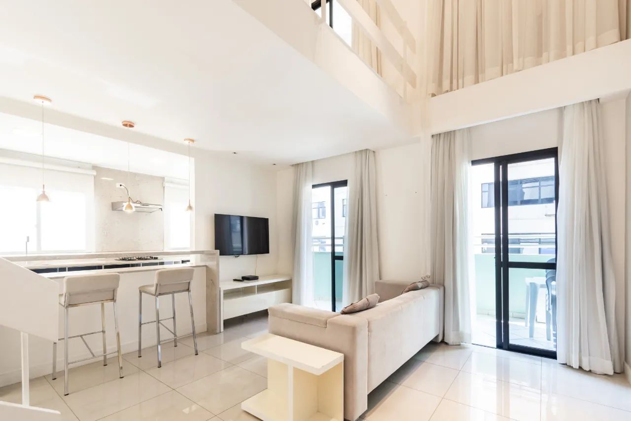 Duplex para venda em Pinheiros com 2 quartos, sendo 2 suítes, 73m²