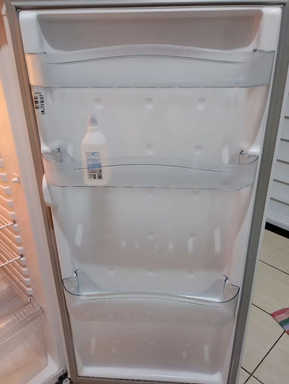 Vendo geladeira e sofa - Foto 5