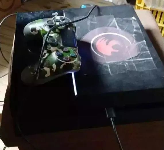 PS4 fat com controle 500GB