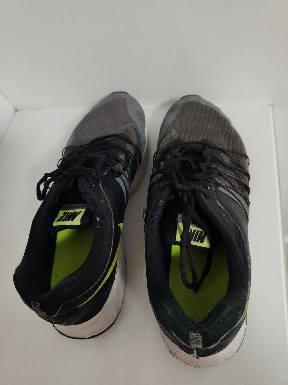 4 Bermudas Moletom P e 1 Tênis Nike 41