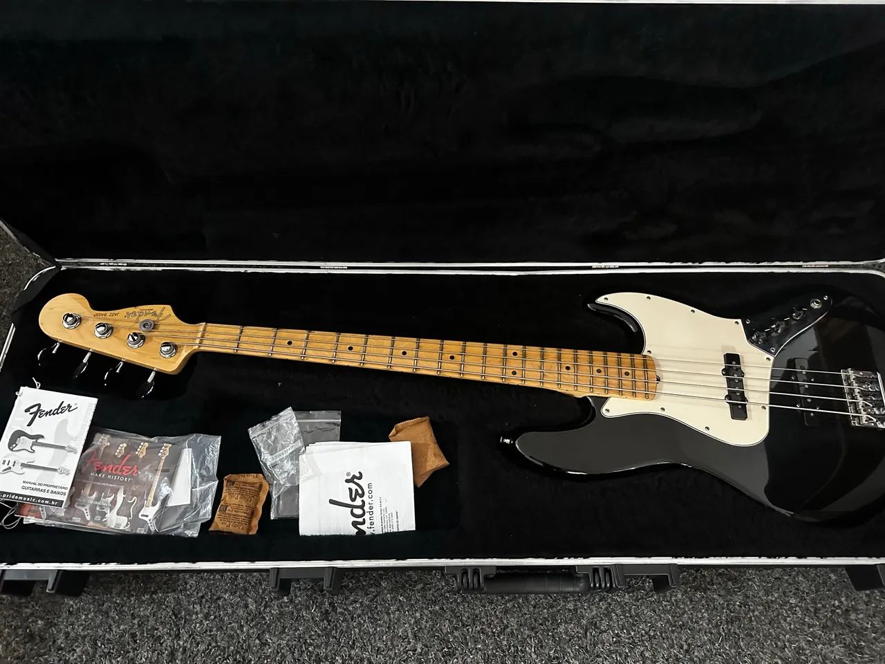 Fender American Standard Jazz Bass®? - Instrumentos musicais