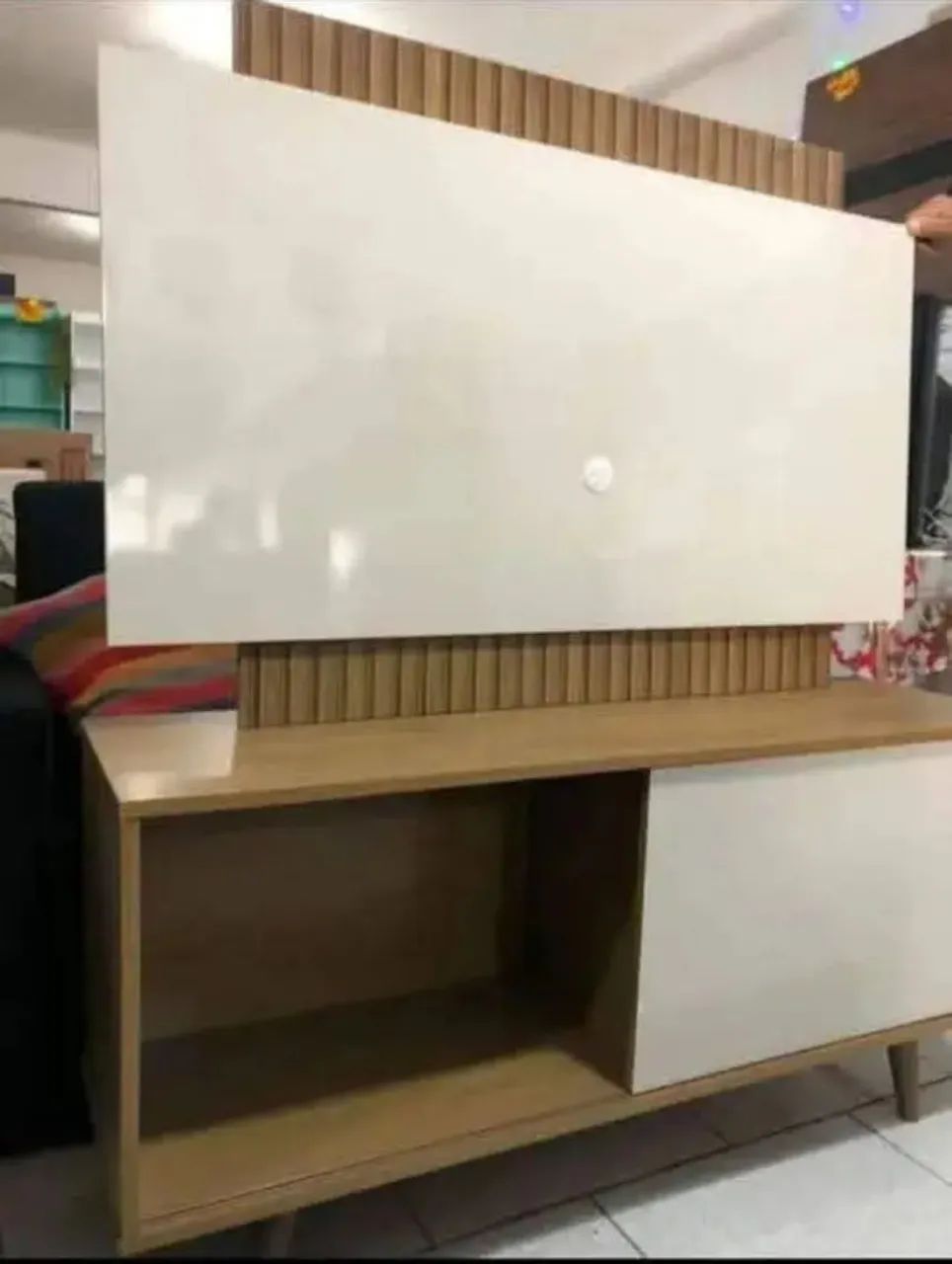 Painel + rack Málaga até 50 polegadas