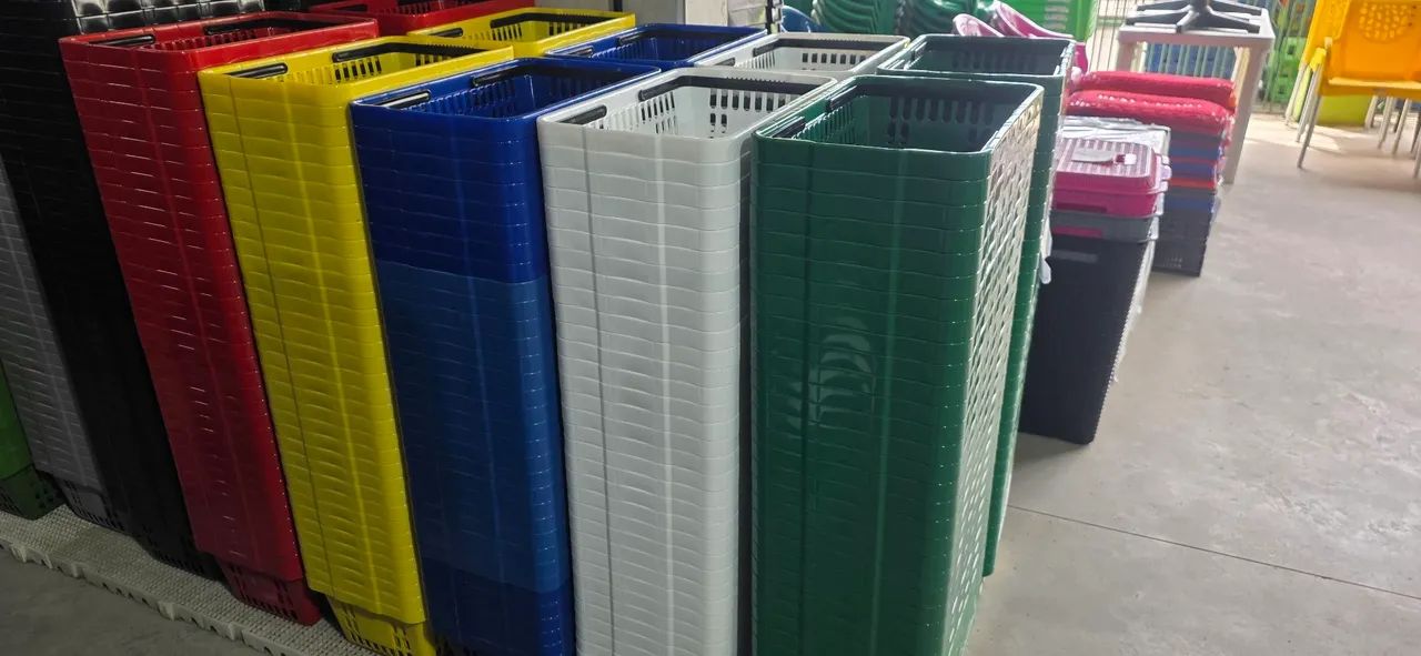 Cestas plasticas varias cores novas pronta entrega 