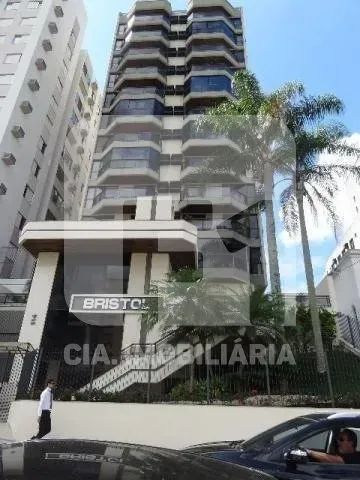 APARTAMENTO 2 DORMITORIOS COM VISTA PANORÂMICA NO CENTRO DE FLORIANÓPOLIS