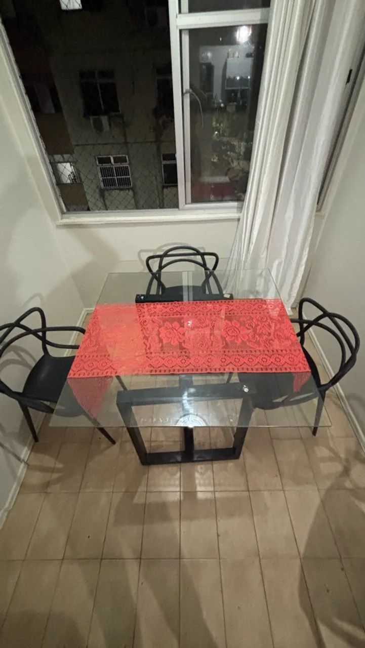 MESA DE JANTAR COM 4 CADEIRAS - Foto 2